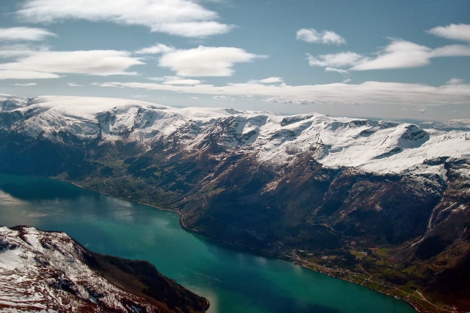 Folgefonna over Sørfjorden. © Øystein D. Dagestad