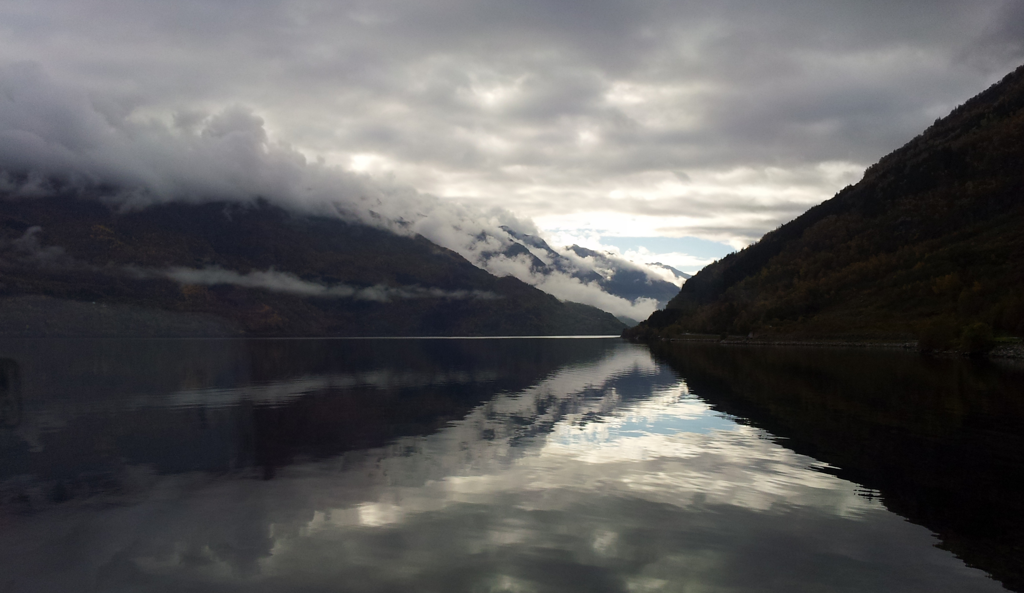 Sørfjorden mot sør.  © Anne Gullbjørg Digranes