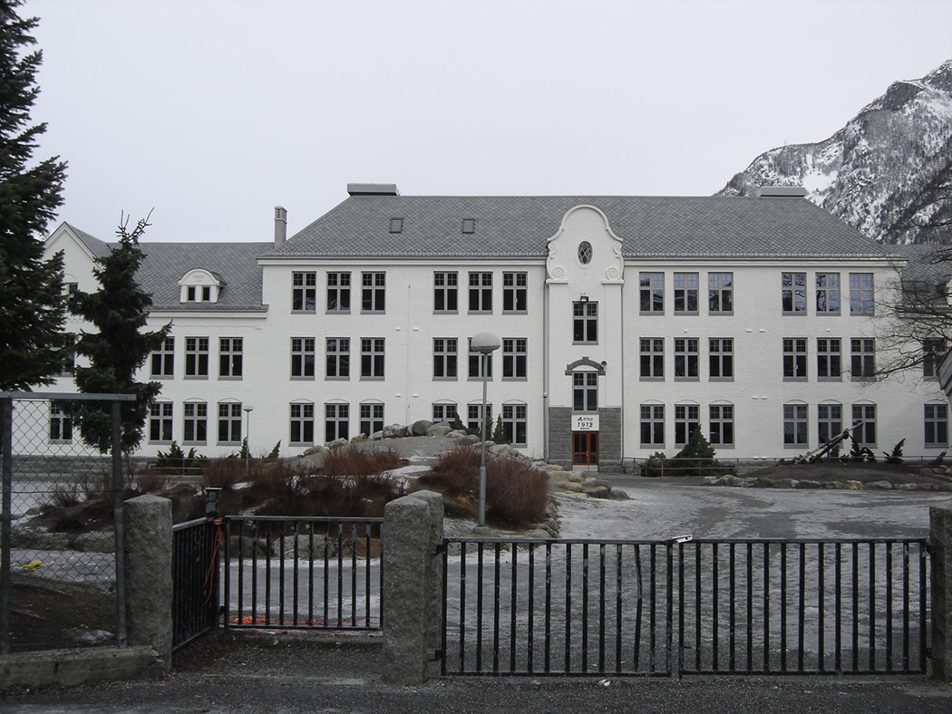 - © Anne Gullbjørg Digranes