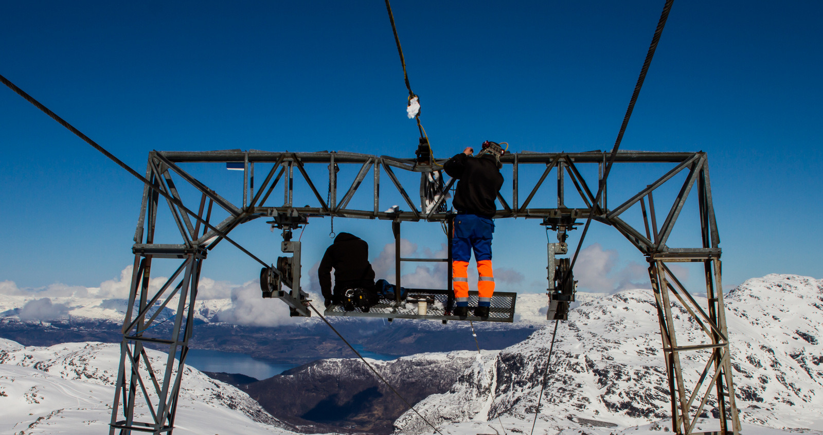 Skiheisvedlikehald.  © Jan Petter Svendal