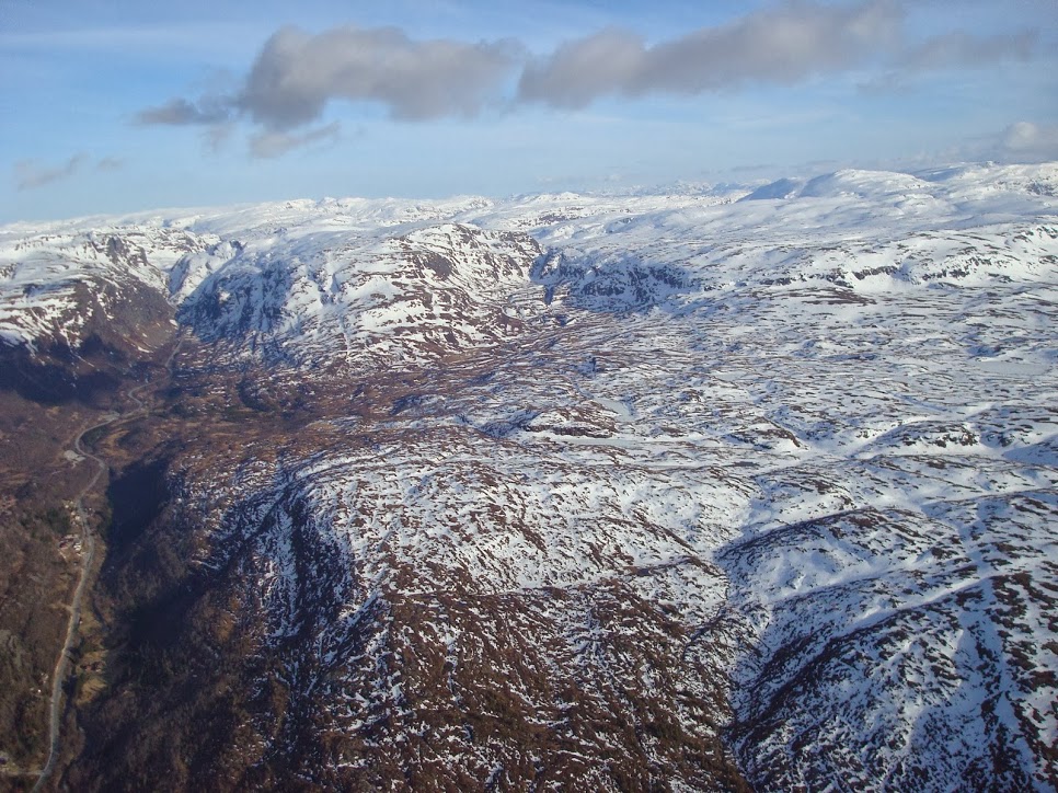 Over Lontjørn mot Seljestad.  © Øystein D. Dagestad